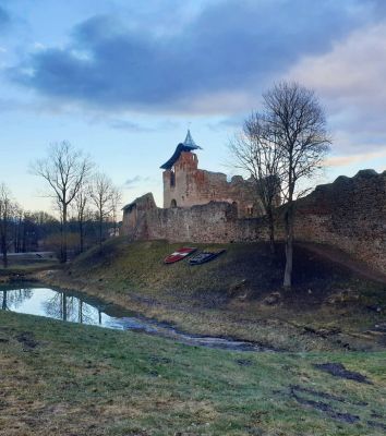 Dobele Castle ruins (Dobeles pilsdrupas)