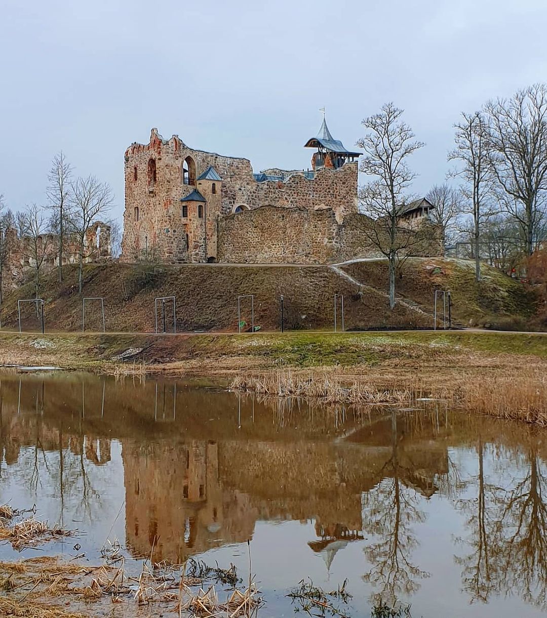 Dobele Castle ruins (Dobeles pilsdrupas)