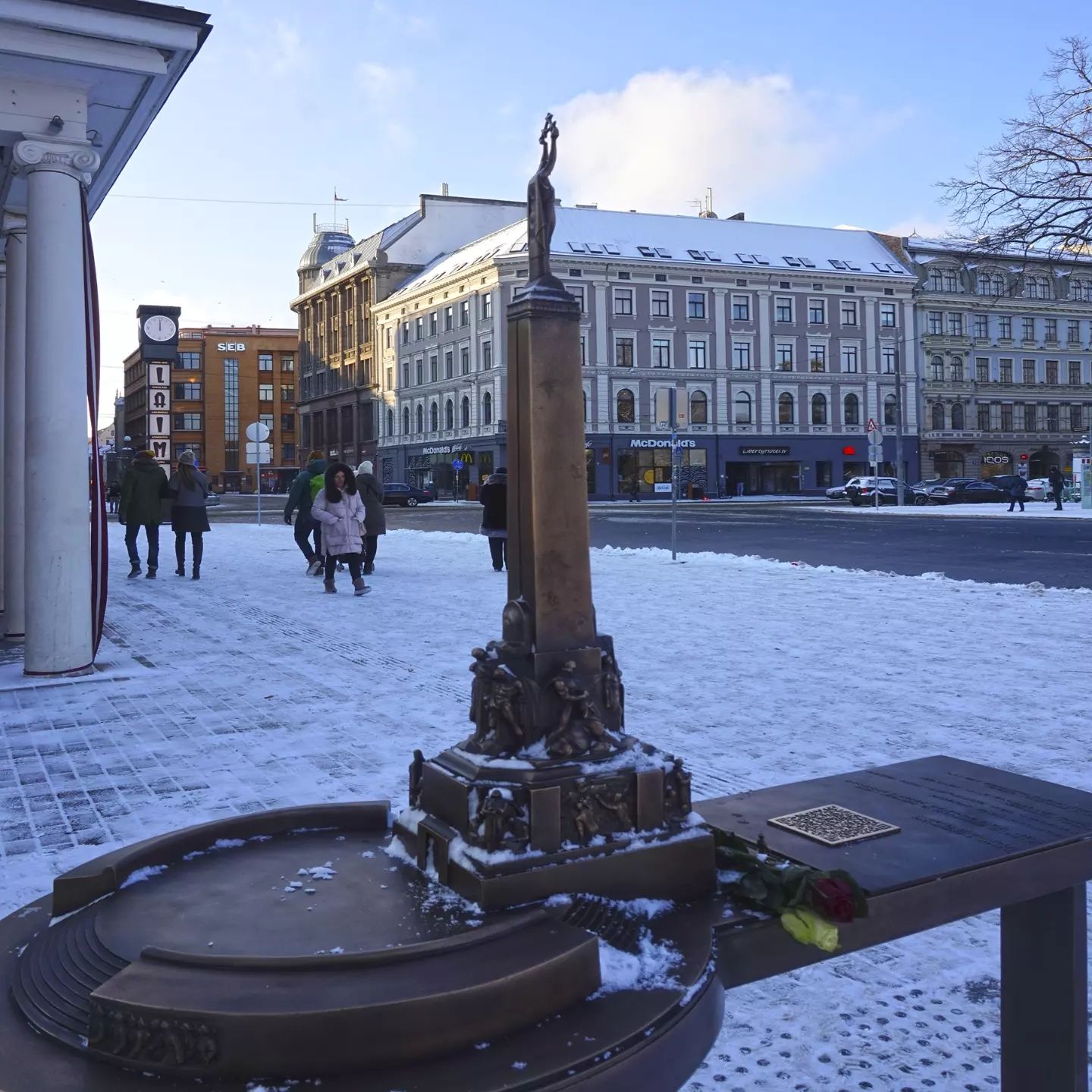 Miniature copy of the Freedom Monument (Brīvības piemineklis)